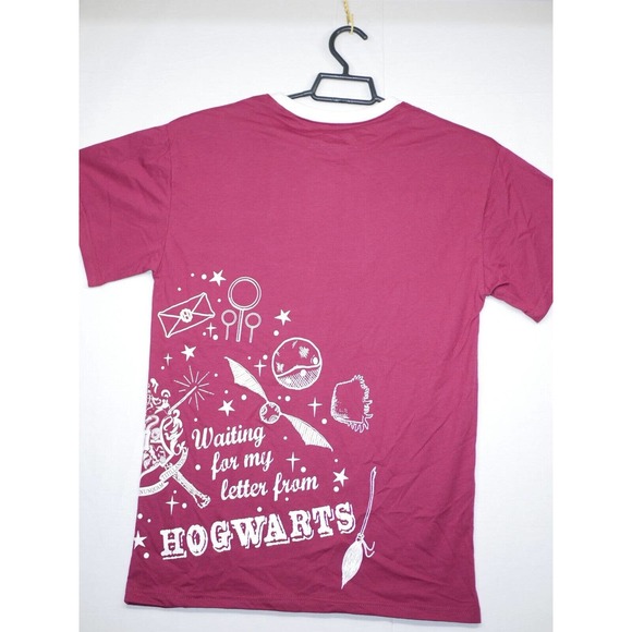 Harry Potter Wizarding World Quidditch at Hogwarts T-shirt Medium Golden Snitch - Picture 9 of 11